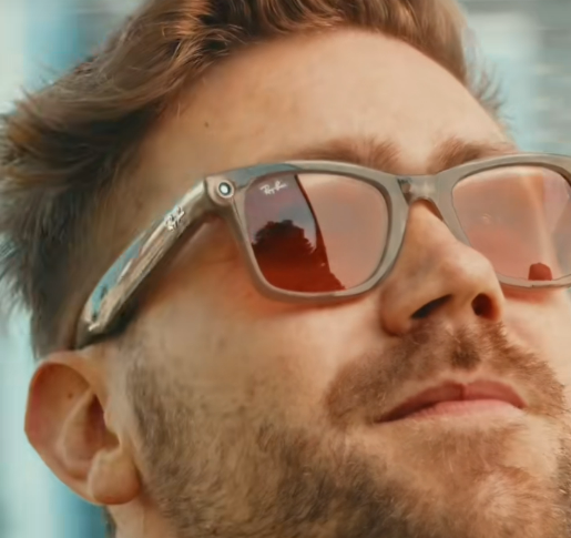 Ray-Ban Meta Glass Wayfarer - Shiny Warm Stone Transparent Transitions